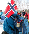 flagg_og_sekk_og_bjelle
