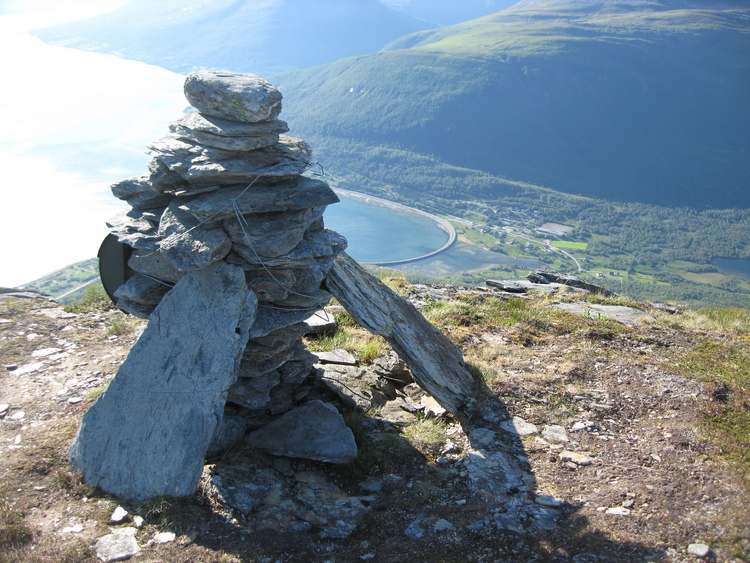 Toppen av Tomasjordtind