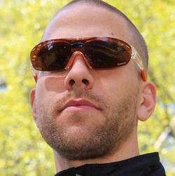 Andreas%20Falk%20(2)_cropped_250x251