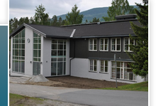Buss-sjåfører i streik: Ingen skolebusser kjører - Eggedal skole - barneskole i Sigdal kommune