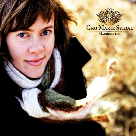 Hardingfele_Gro_Marie_Svidal_foto_em