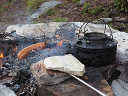 Mat og bålkaffe smaker alltid ©gunnmg Mat og bålkaffe smaker alltid