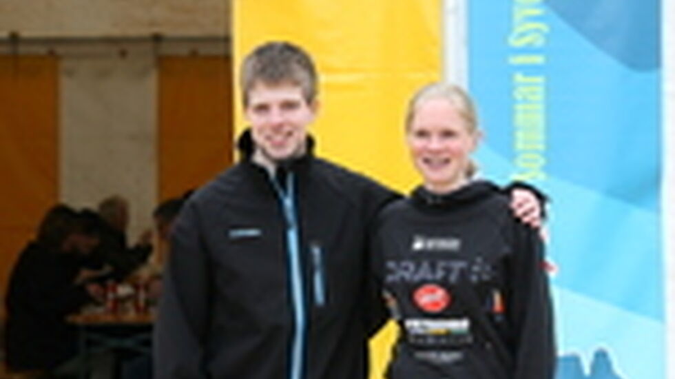 2010-05-22_Arve Rindal_og_Merete_Helgheim_premieutdeling_150x100