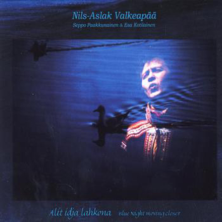 Nils-Aslak Valkeapää - Alit idja lahkona (DAT, 2010)
