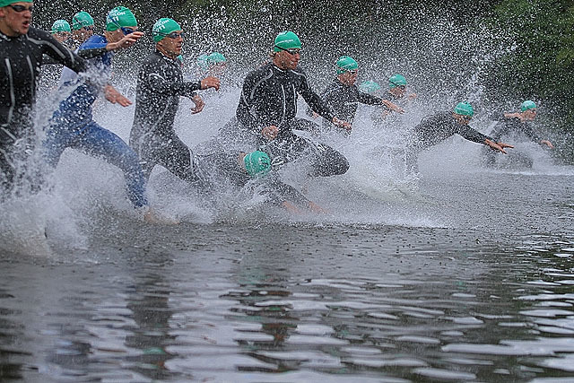 Starten i Oslo Triatlon 2011.  Foto: Heming Leira