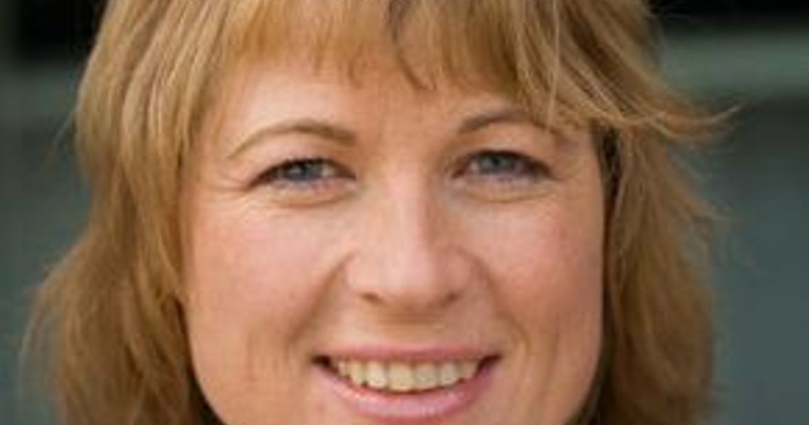 Grethe-Holtan_300x450_cropped_291x329
