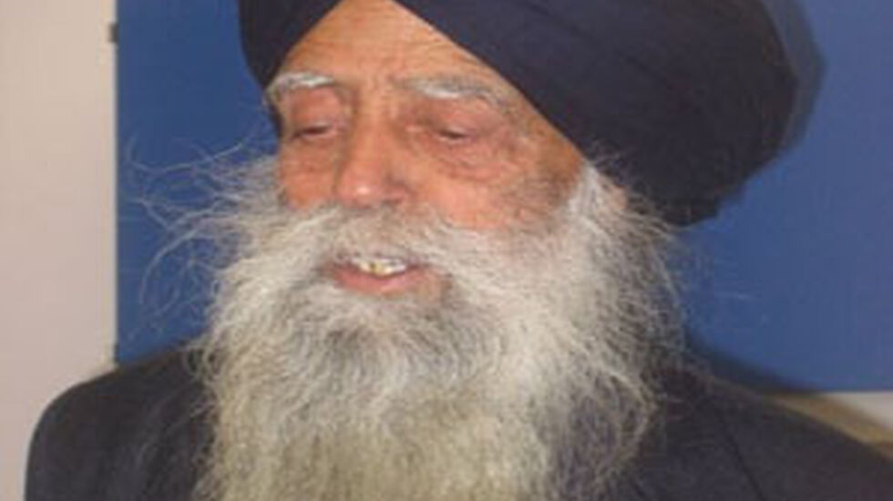 450px_Fauja_Singh_in_2007
