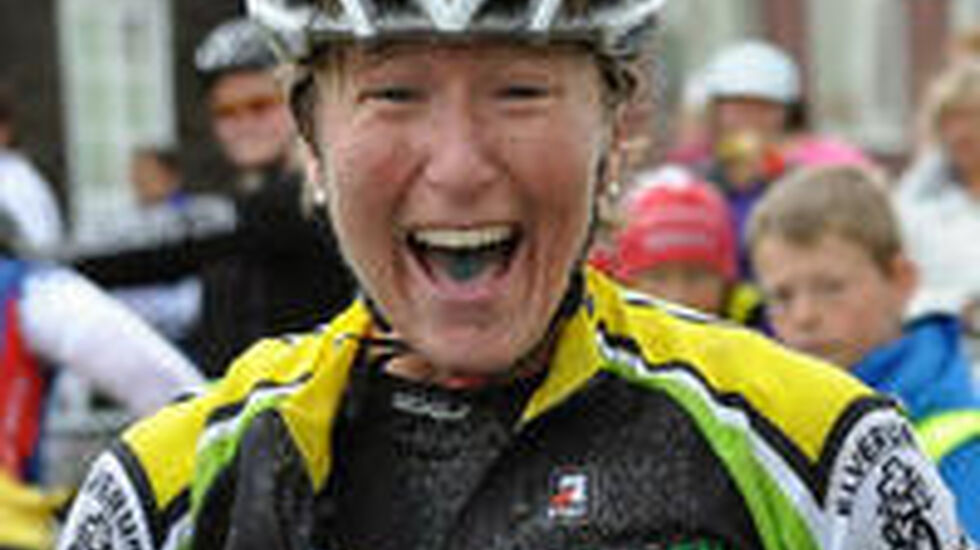 Lill_Hege_Bjoerklund_Jenterittet_2012_200x198
