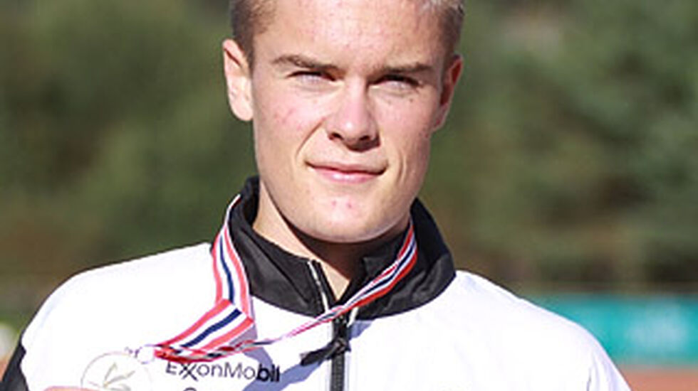 3000MJ19_Filip_side1