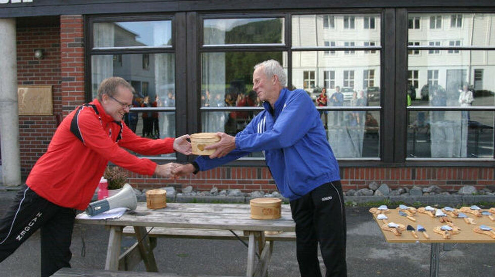 Magne Tystad (til høgre) - initiativtakar til Nordfjordkarusellen