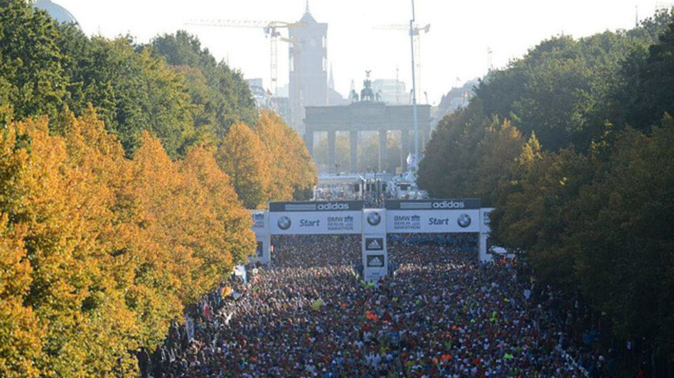 Berlin Marathon hadde i fjor i overkant av 39 000 deltagere hvorav 593 var norske (Arkivfoto/Berlin Marathon).