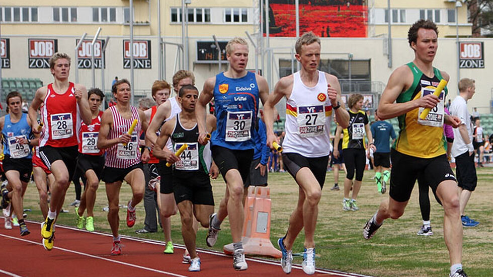 1.etappe menn elite iHolmenkollstafetten 2013.  Foto: Runar Gilberg