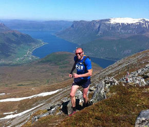 400_Hjelmeset_nr 3_2012_jpg