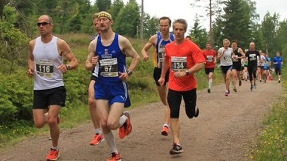 Nordmarka_Halvmaraton_ingress_2012_012