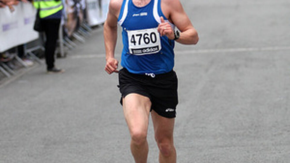 10km_Glenn_Thomas_Martinsen_mot_maal_A20G7788_300x307
