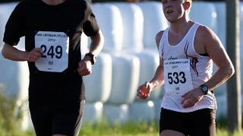 13_ABIK-Raaholt03092013_200meter-til-maal-Spurtoppgjor-om-seieren (640x498)_cropped_320x321