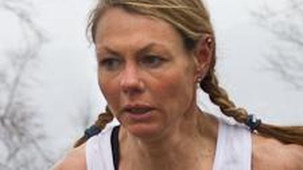 IMG_6163-6_Kirsten_Marathon_Melkevik_cropped_225x227