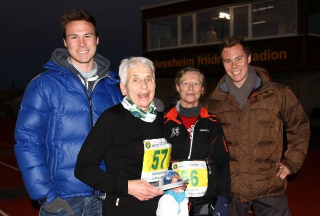 Lukris Grønntun og Oline Yksnøy løp inn til gull K75 og K70 på NM maraton på Jessheim i 2013. De er selvsagt ikke for gamle til å konkurrere. Det synes heller ikke ungguttene Andreas og Thomas Roth som er i starten av sin elitekarriere (foto: Bjørn Hytjanstorp).