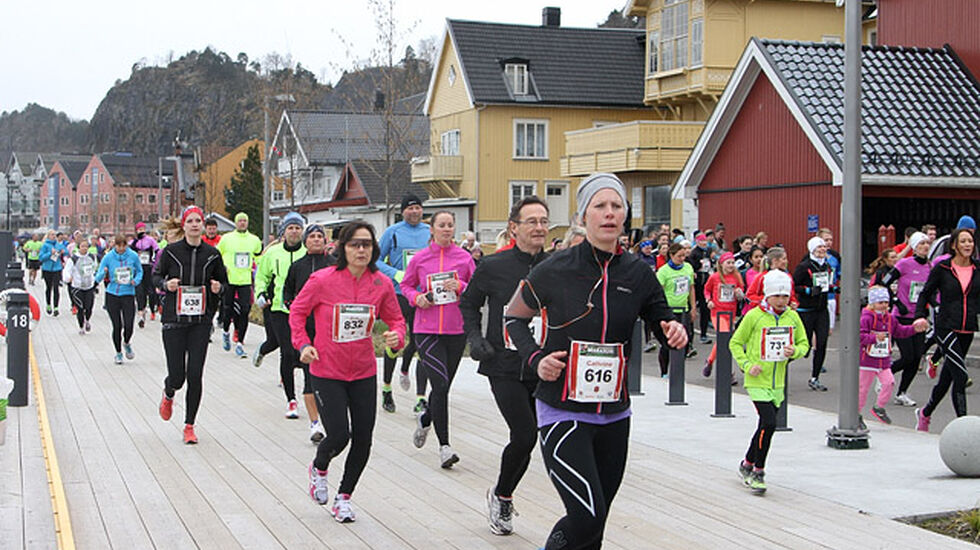 Langs brygga i Holmestrand Maraton i 2014. Foto: Runar Gilberg