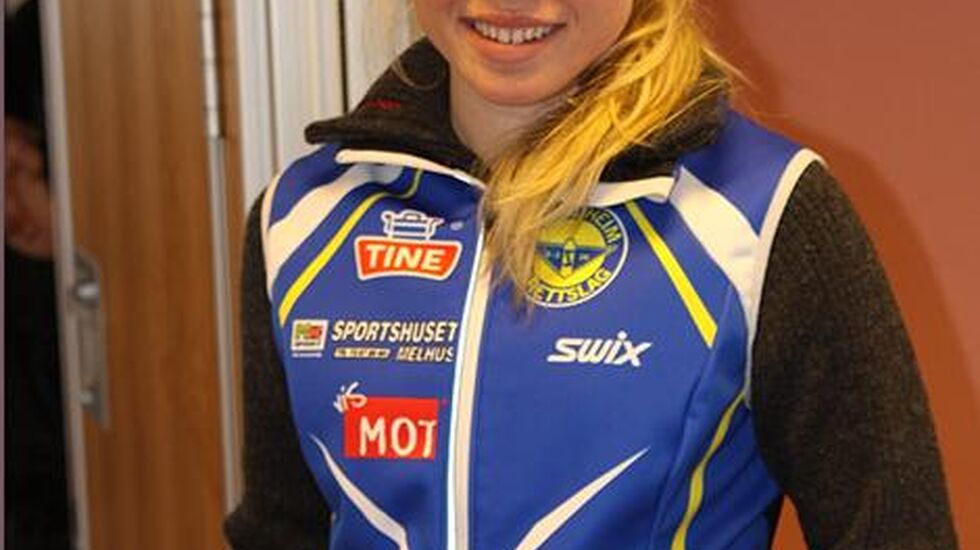 Hanne Skulbru med premie for klasseseier i fjorårets Narkut.