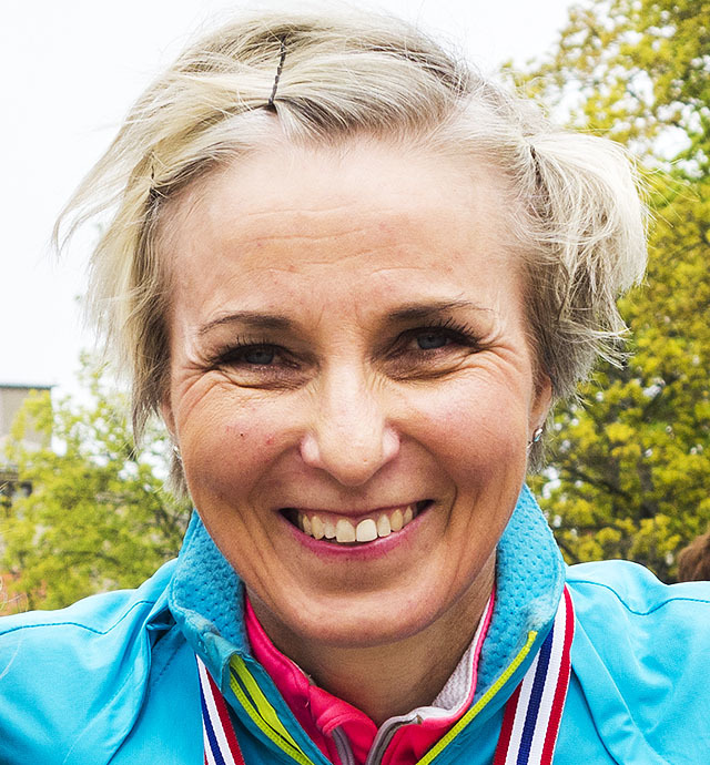 grete_kirkeberg_moerkDSC2903
