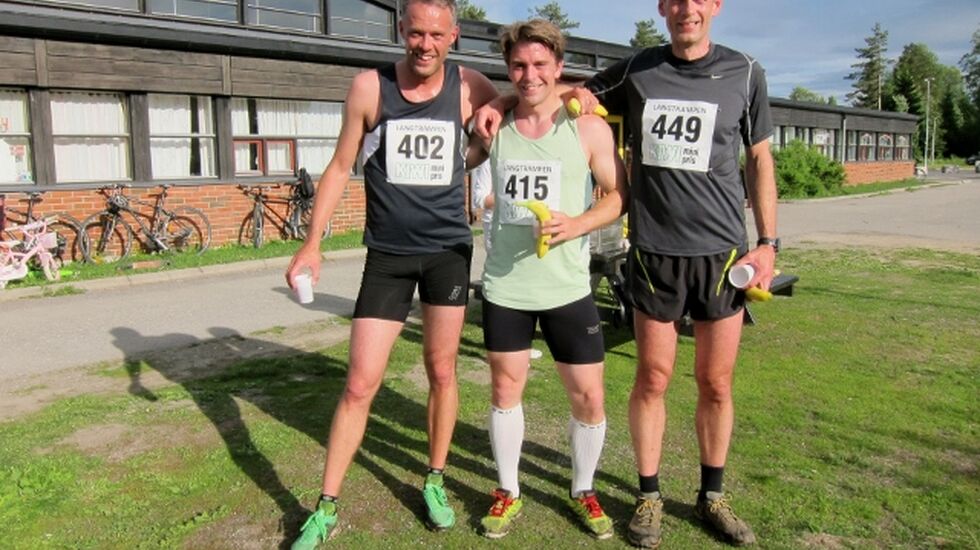 Erik_Forbord_flankert_av_Harald_Furuseth(449)_Henry_Dahl_Johansen(402)
