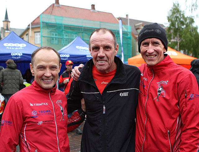 Jon-Geir_Iversen_Charles_Christiansen_Alf_Dahl_paa_torget_A20G2928.jpg