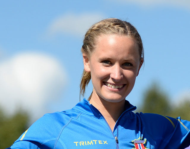 Hedda Hynne har satt norsk rekord på både 600 og 800 m tidligere i vinter, men får meget tøff motstand når hun løper 800 m i landskampen. (Foto: Bjørn Johannessen)