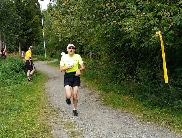 Fra fjorårets Gå-jogg i Klukhagan. (Foto: Miroslaw Baran) Fra fjorårets Gå-jogg i Klukhagan. (Foto: Miroslaw Baran)