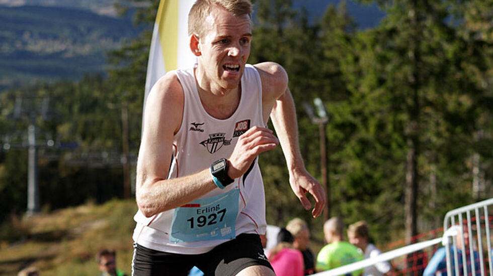 Erling Hisdal, Tjalve som har sitt store mål om å komme blant de tre beste i årets Norgescup i Motbakkeløp topper cupen foran siste løp. Her fra Oslos Bratteste i 2014  Foto: Oddvar Røsten 