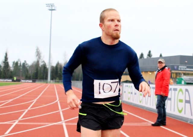 Skotske Paul Raistrick vant Jessheim VIntermaraton i fjor. Foto: Olav Engen