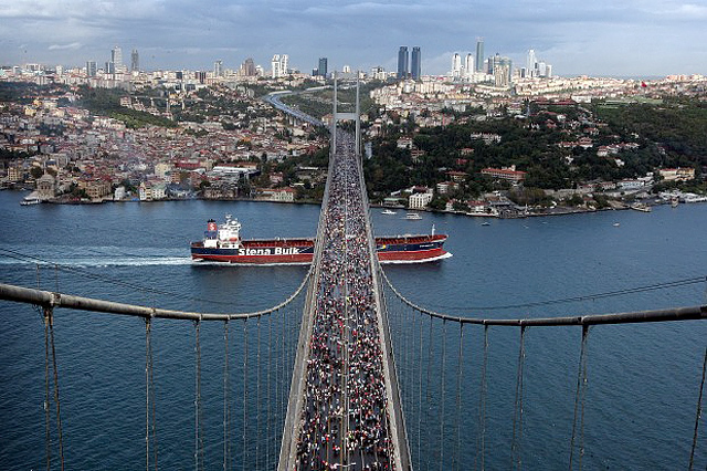 Istanbul_Maraton_bro_baat640.jpg