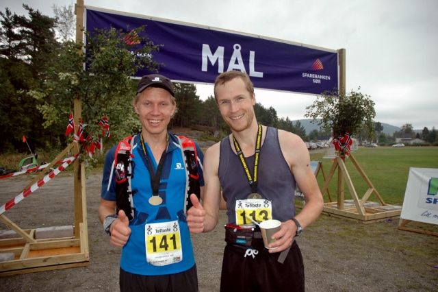 Nr 2 maraton, Jørn Ivar Holland, til venstre, var bare fire minutt bak vinnaren Joel Pedro frå Australia.  Foto Unni Løken (640x426).jpg