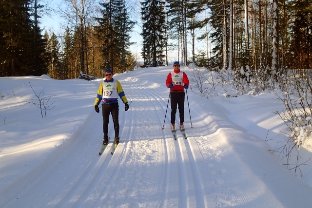 Rennleder og løypesjef på befaring (arrangørfoto 2015).