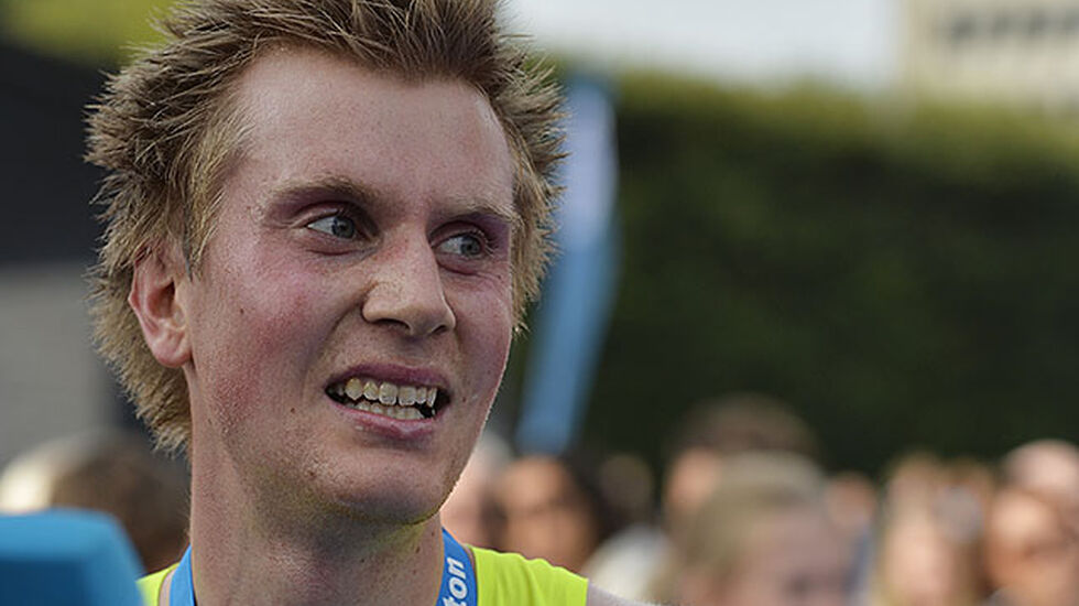 Sondre Nordstad Moen klarte målet sitt om å løpe under 1.03 på halvmaraton i City Pier City Loop. (Arkivfoto: Bjørn Johannessen) 