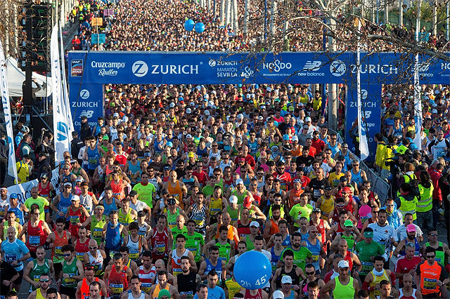 Med 10805 fullførende ble det deltagerrekord i årets Sevilla Marathon. ((Foto: Arrangøren/Juan Jose Ubeda)