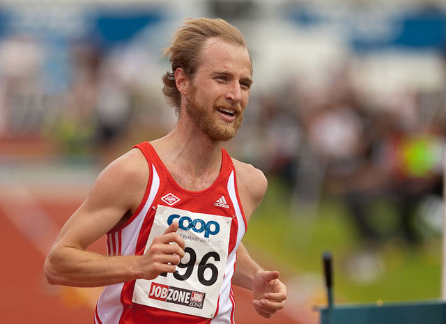 Rolf Steier var drøye minuttet bak persen da han løp halvmaraton på 1.05.59 i Venloop. (Foto: Helge Langen) 