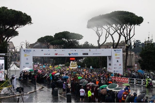 Roma_Marathon_2015_start