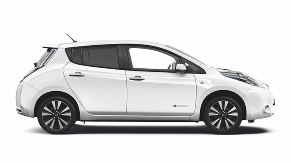 To heldige deltagere vinner 6 måneders fri bruk av en Nissan Leaf elbil.