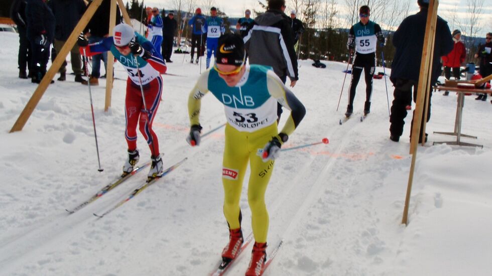 Fra starten der Vetle Thyli og Petter Soleng Skinstad startet i par. Vetle var kjapp med å få overtaket (arrangørfoto).