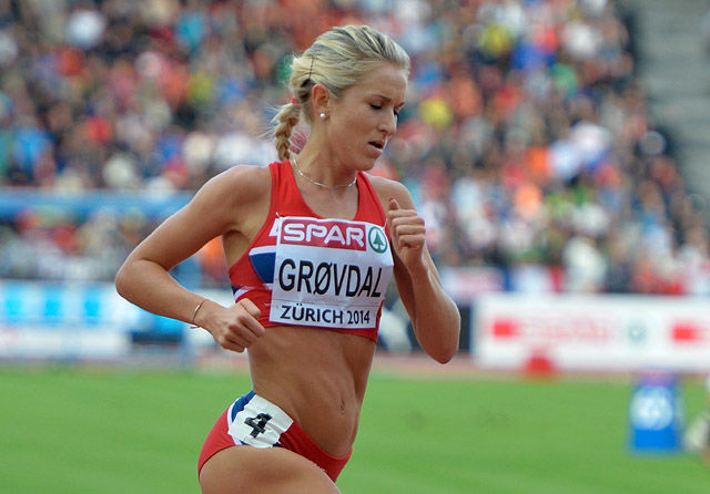 Karoline Bjerkeli Grøvdal vil ha 3000 m hinder som hoveddistanse i år, men det forhindrer henne ikke i å legge inn en halvmaraton i vintertreninga. (Foto: Bjørn Johannessen)
