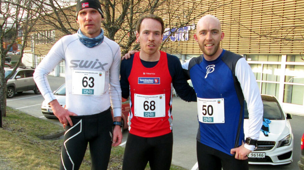 De tre beste i herreklassen (fra høyre) løpets vinner Tom Erik Åsen, toer Mats Emil Sand og treer Morten Tronbøl. De vant for øvrig hver sin klasse. (Foto: Fred Nordal)