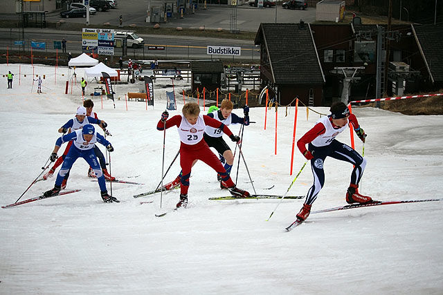 Fra ett av de innledende heatene i G16Foto: Bærums Skiklub