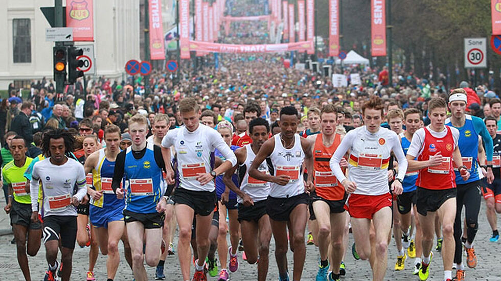 Start Sentrumsløpet 2015  Foto: Kjell Vigestad