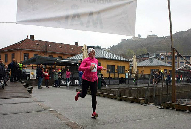 Astrid Jantina Kolstad vinner Monolittløpet. Foto: Arrangør Idd Sportsklubb