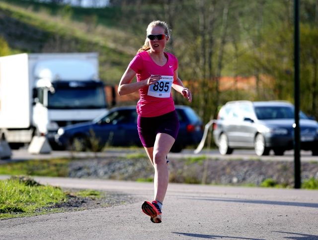 Marie Næss kom på 2. plass i år som i fjor, men nå løp hun raskere (foto: Bjørn Hytjanstorp ABIK 1-2015)