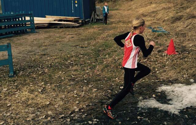 Pernille Karlsen Antonsen konkurrerer flittig om dagen og vinner det meste. Foto: Arrangøren