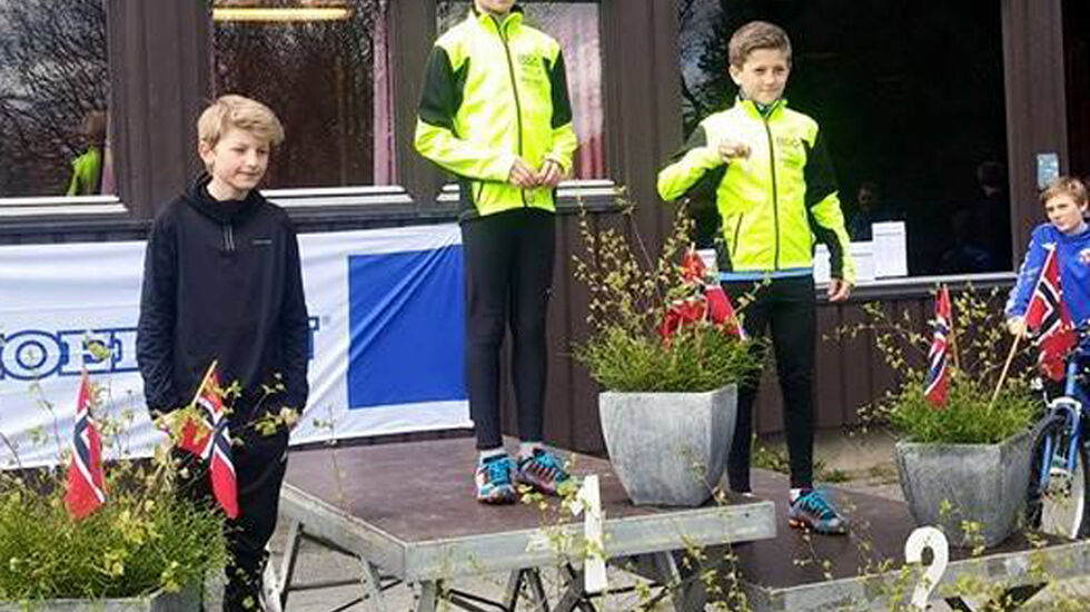 Seierspallen i KM for Hedmark i klasse G12 med vinner Andreas Grimerud (1) ,Hernrik Jevanord (2) , begge Moelven IL, og Jonas Øyan, FIK Ren-Eng (3). (Foto: Dag Kåshagen)