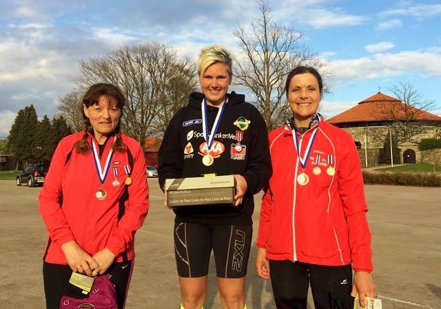 Pallen på 100 km for kvinner med Cecilie Landro på toppen (foto fra Grete Ruglands facebookside).
