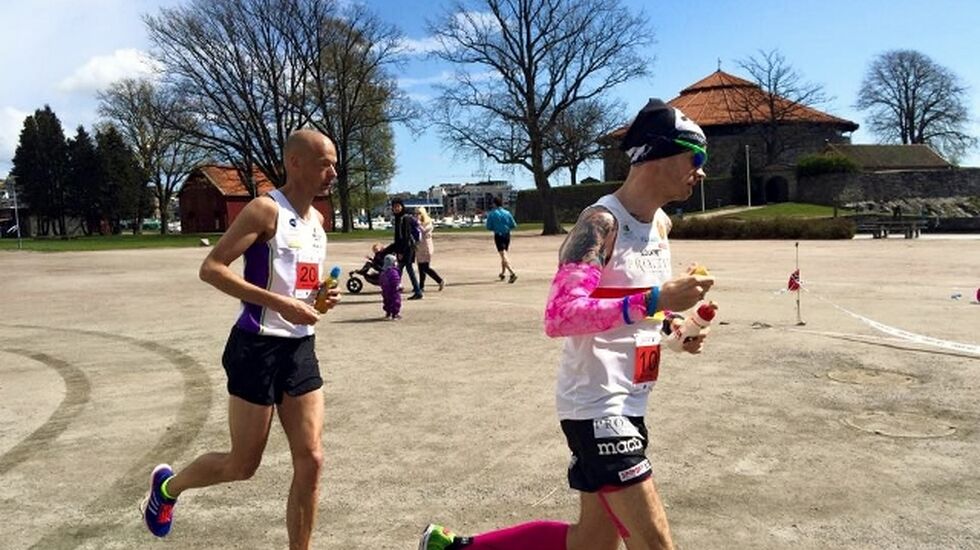 Erik Bergersen og Bjørn Tore Taranger under årets NM 100 km